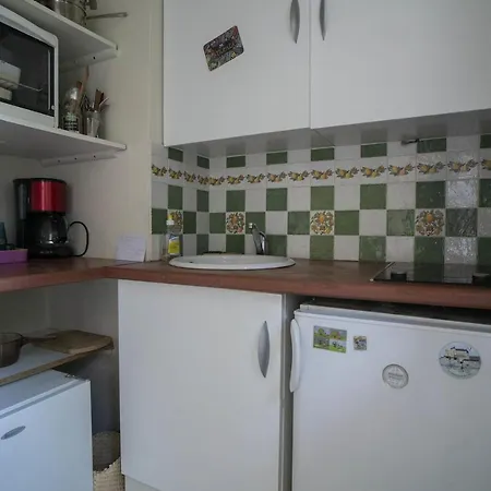Bright 25 M Ideal For 2 With Wifi And Balcony *
