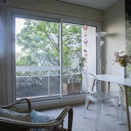 Bright 25 M Ideal For 2 With Wifi And Balcony شقة باريس